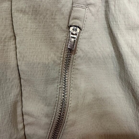Athleta Trekkie Mid Rise Legacy Jogger SIze 6 Ripstop Athleisure Light Khaki - Picture 4 of 12